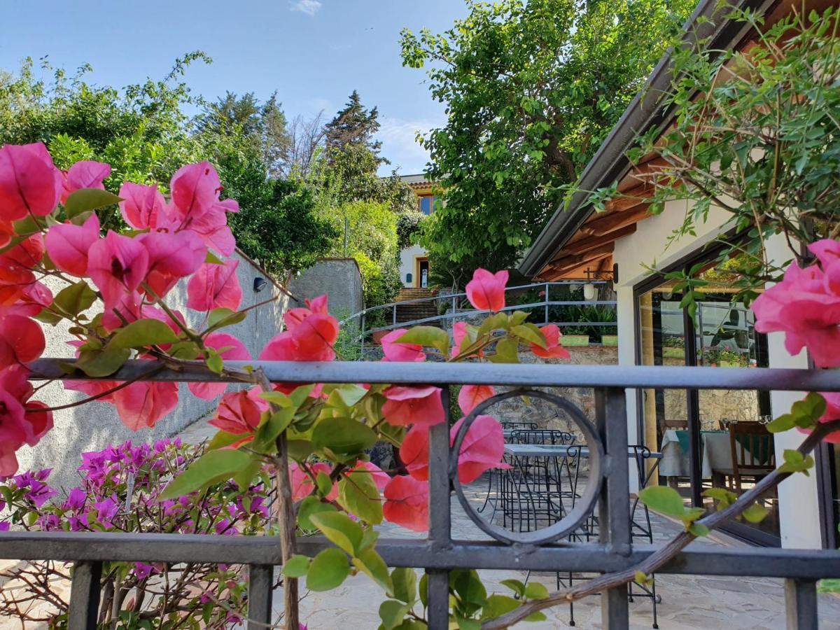 Borgo San Francesco Hotel Gioiosa Marea Kültér fotó