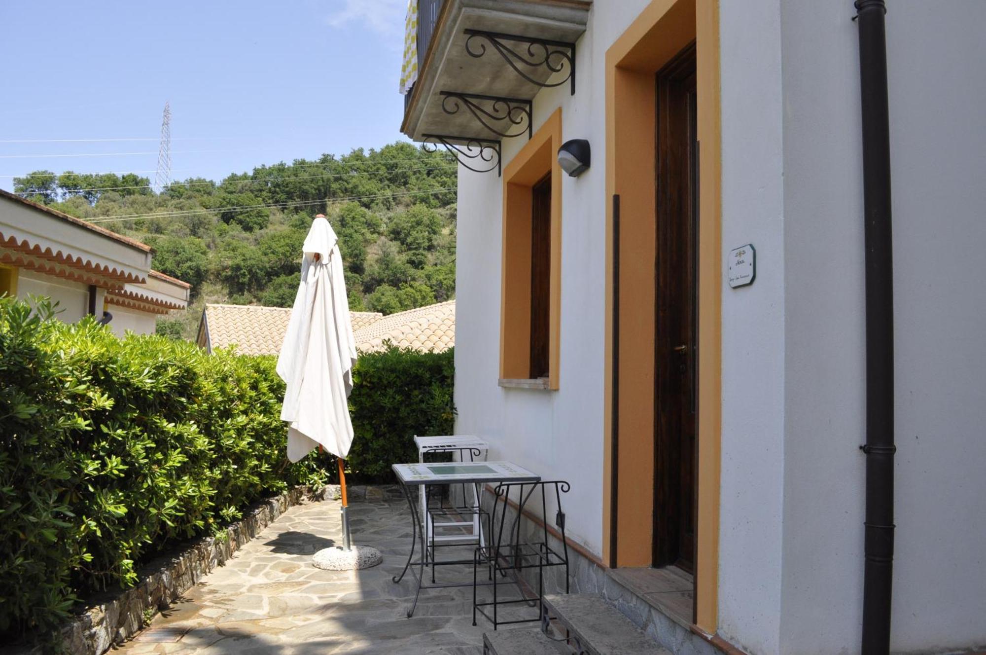 Borgo San Francesco Hotel Gioiosa Marea Kültér fotó