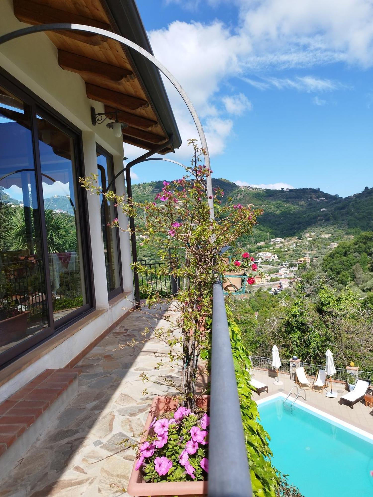 Borgo San Francesco Hotel Gioiosa Marea Kültér fotó