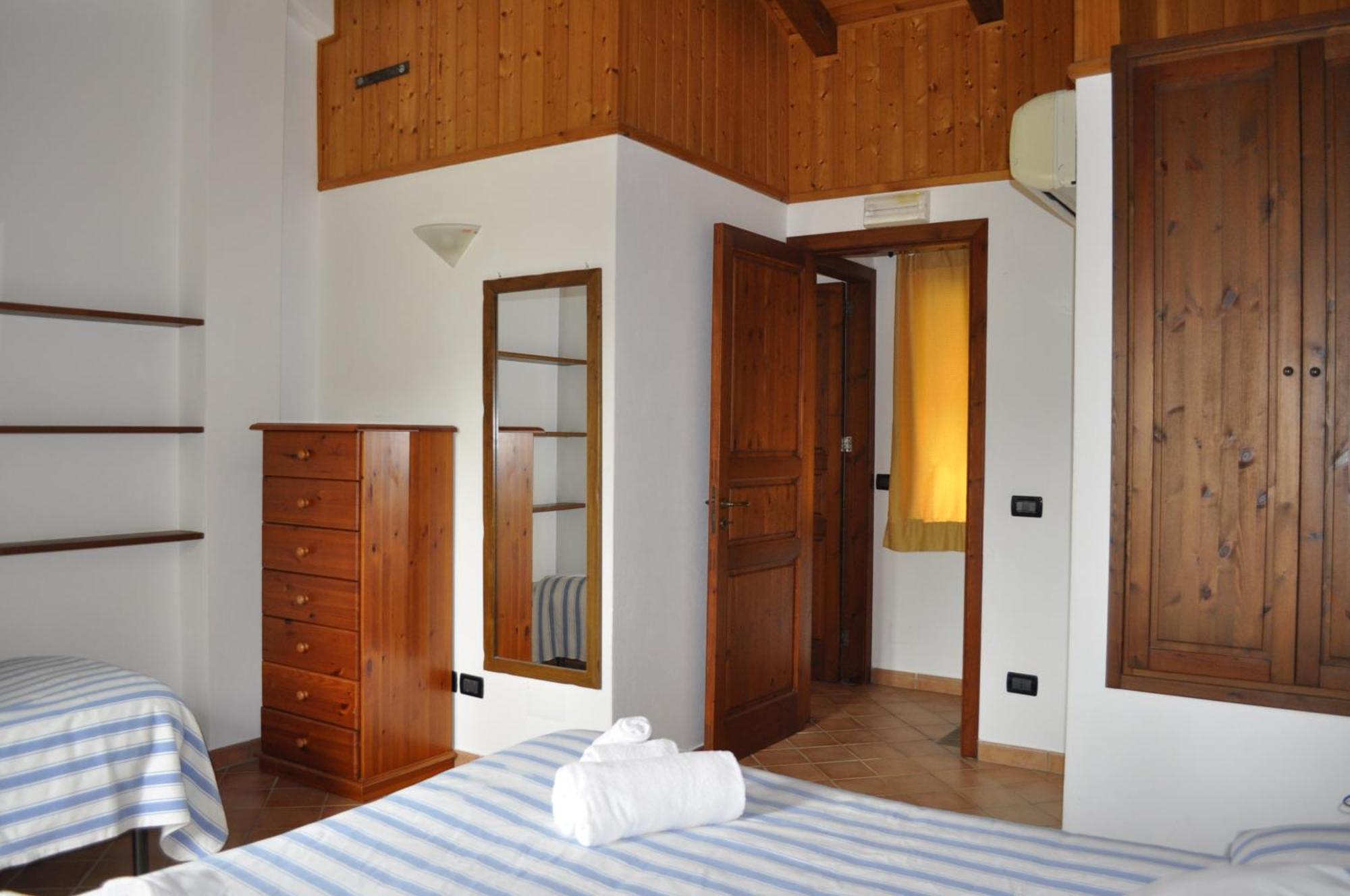 Borgo San Francesco Hotel Gioiosa Marea Kültér fotó