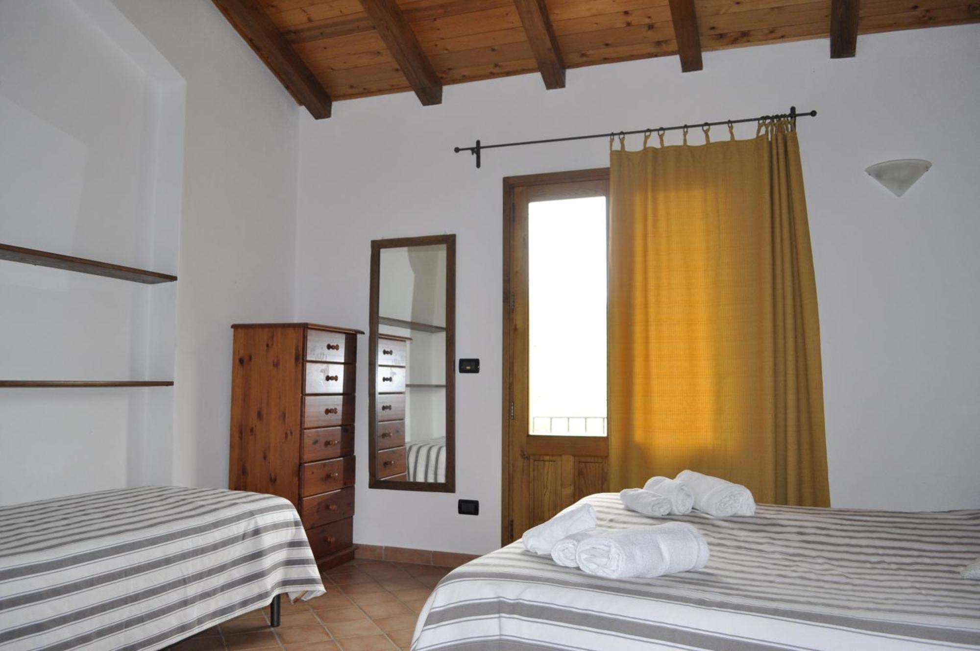 Borgo San Francesco Hotel Gioiosa Marea Szoba fotó