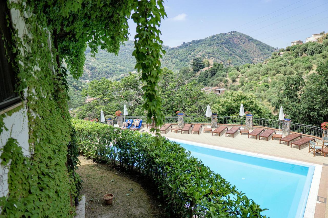 Borgo San Francesco Hotel Gioiosa Marea Kültér fotó